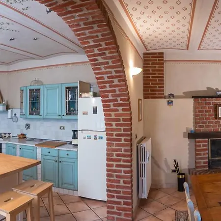 펜션 Cascina Girba