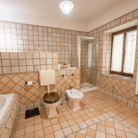 Cascina Girba *